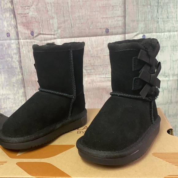 BNWTs Girls Koolaburra by UGG Short Boot. Size 5 - Picture 4 of 16